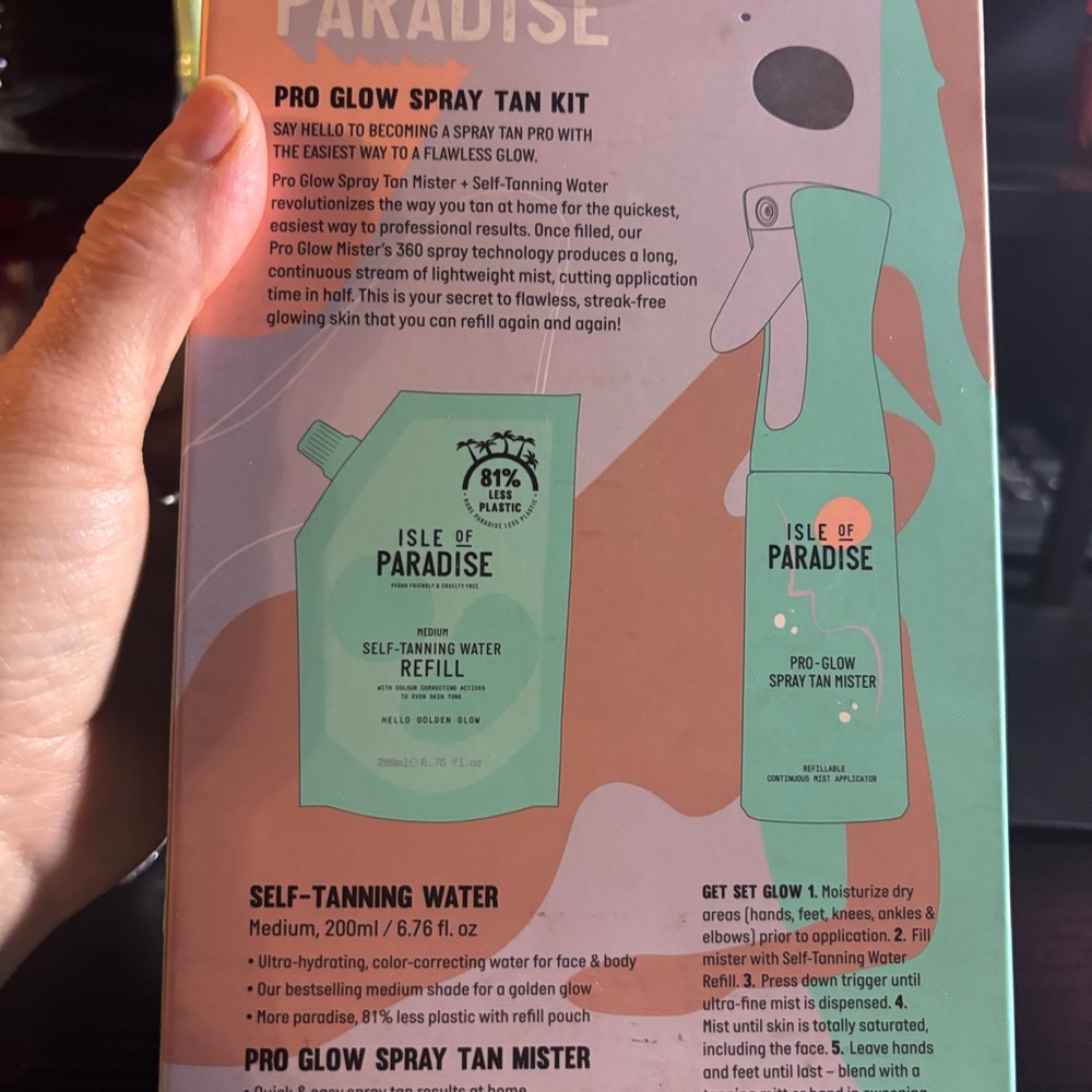 Isle of Paradise Pro Glow Spray Tan Kit with Mint and Coral - Picture 5 of 6